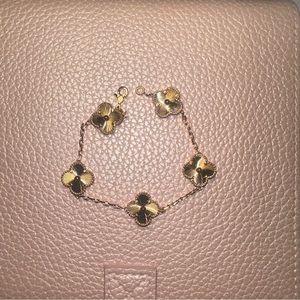 Gold Clover Bracelet